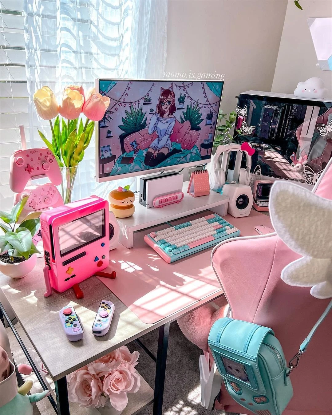 pastel cute / kawaii gaming room design