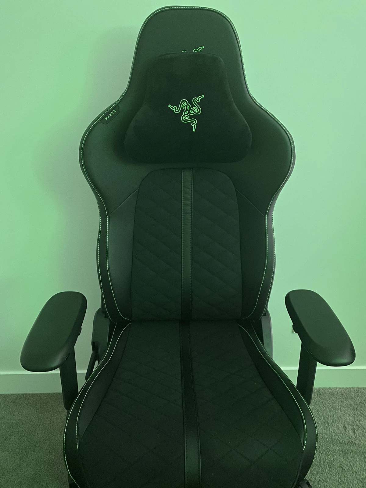 Razer Enki X Essential Gaming Setup Chair