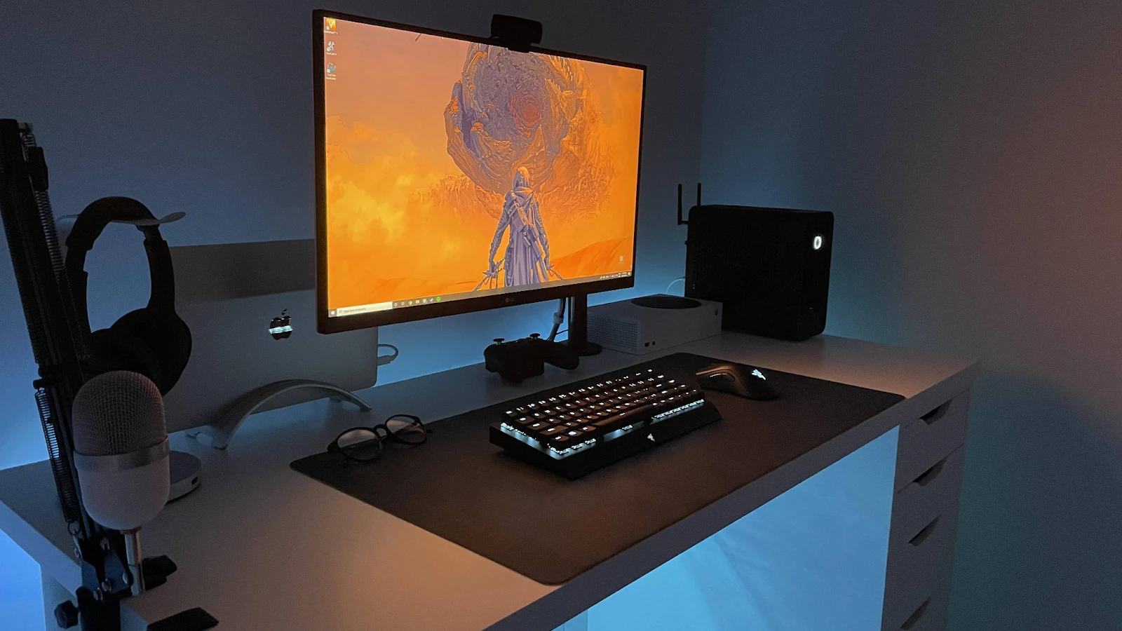 Minimalist Gaming Setup
