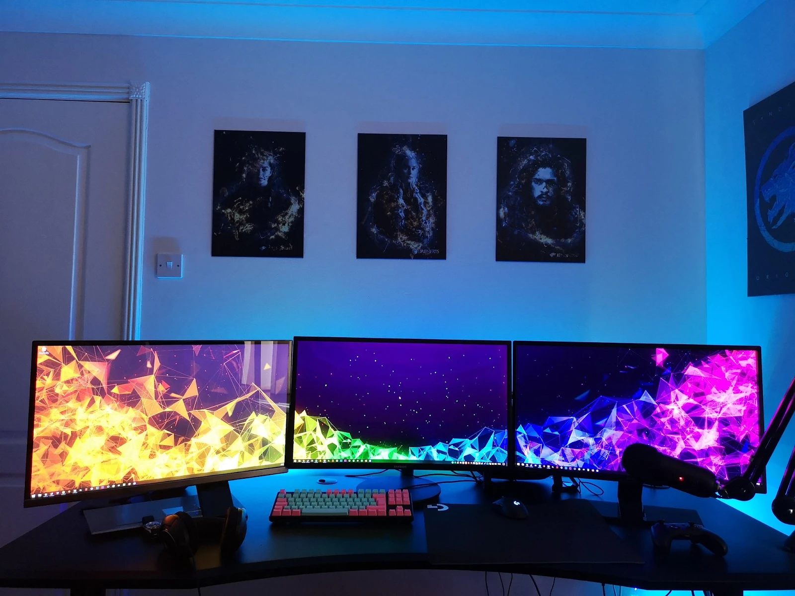 Image: https://twitter.com/HalberdDesks/status/1206921990671486977/photo/1