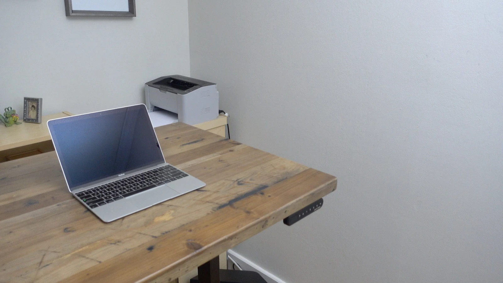 Uplift Desk